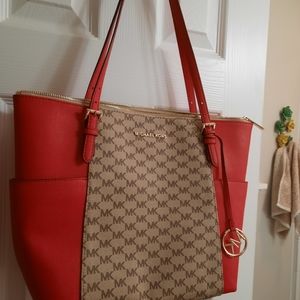 Michael Kors jet set brand new